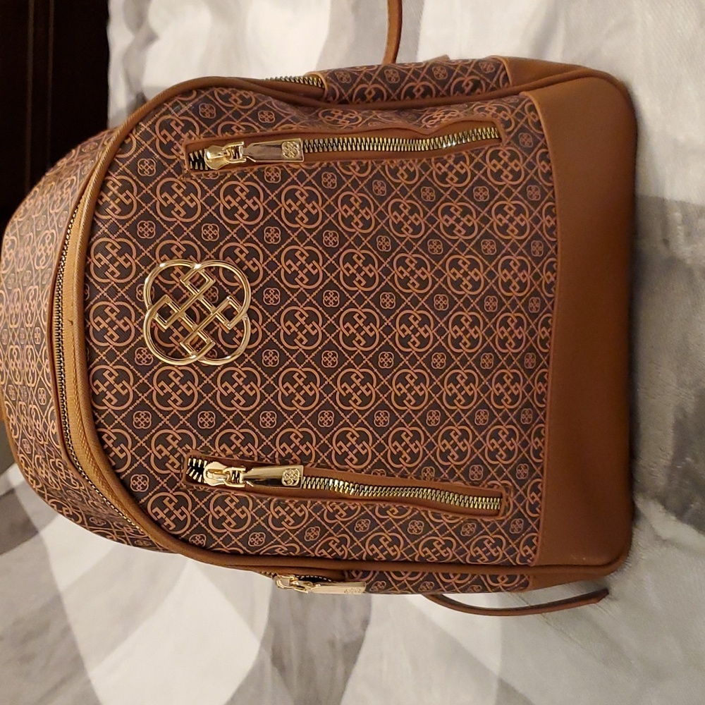 Daisy Fuentes backpack purse - Picture 2 of 8